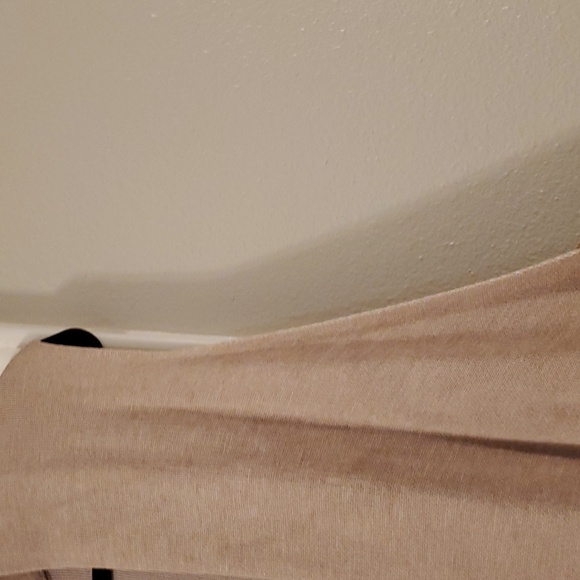 Lysse Taupe Long sleeveless Cardigan vest NWOT never worn 1x/2x with frails - Picture 4 of 9